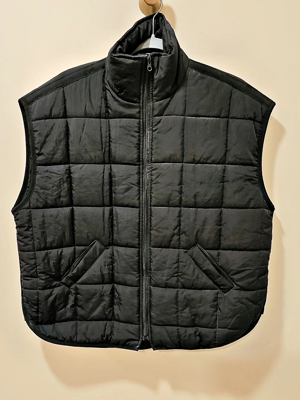 Quilted Puffer Vest in Black XL Like New
